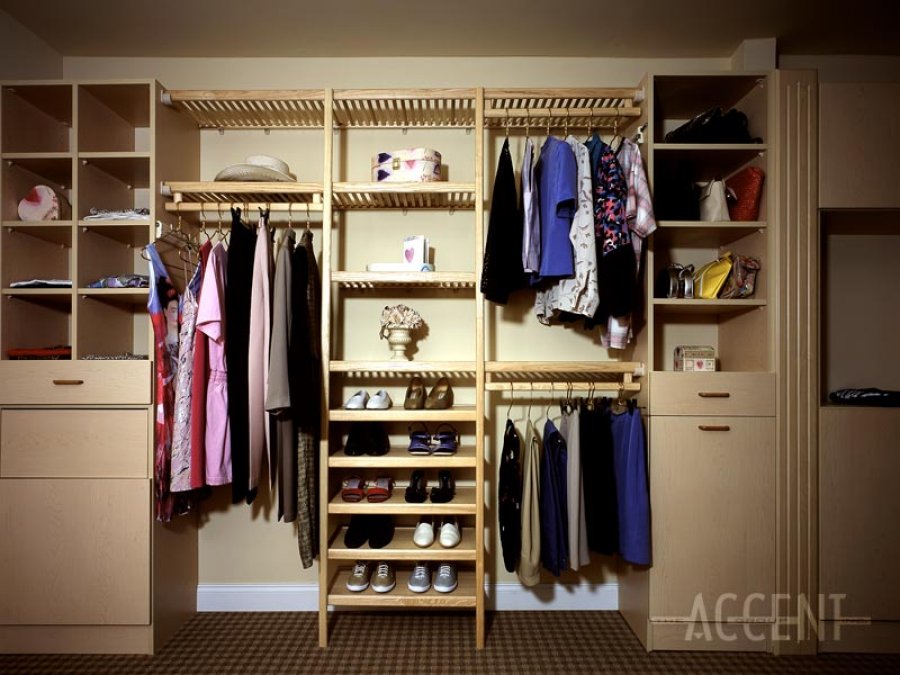 Accent Closets